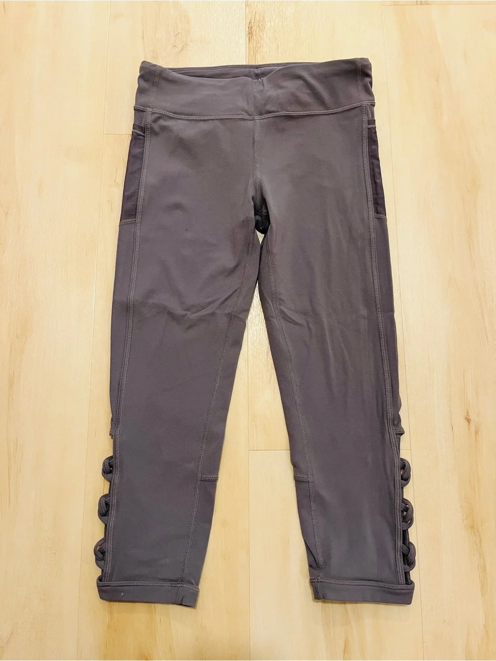 Athleta Girl L(12) Capri Leggings